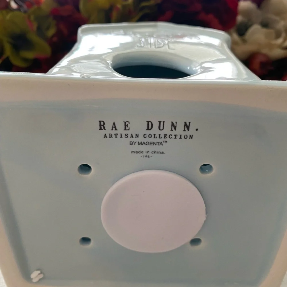 ⭐️HOST PICK⭐️NWT Rae Dunn Grooms Side Birdhouse